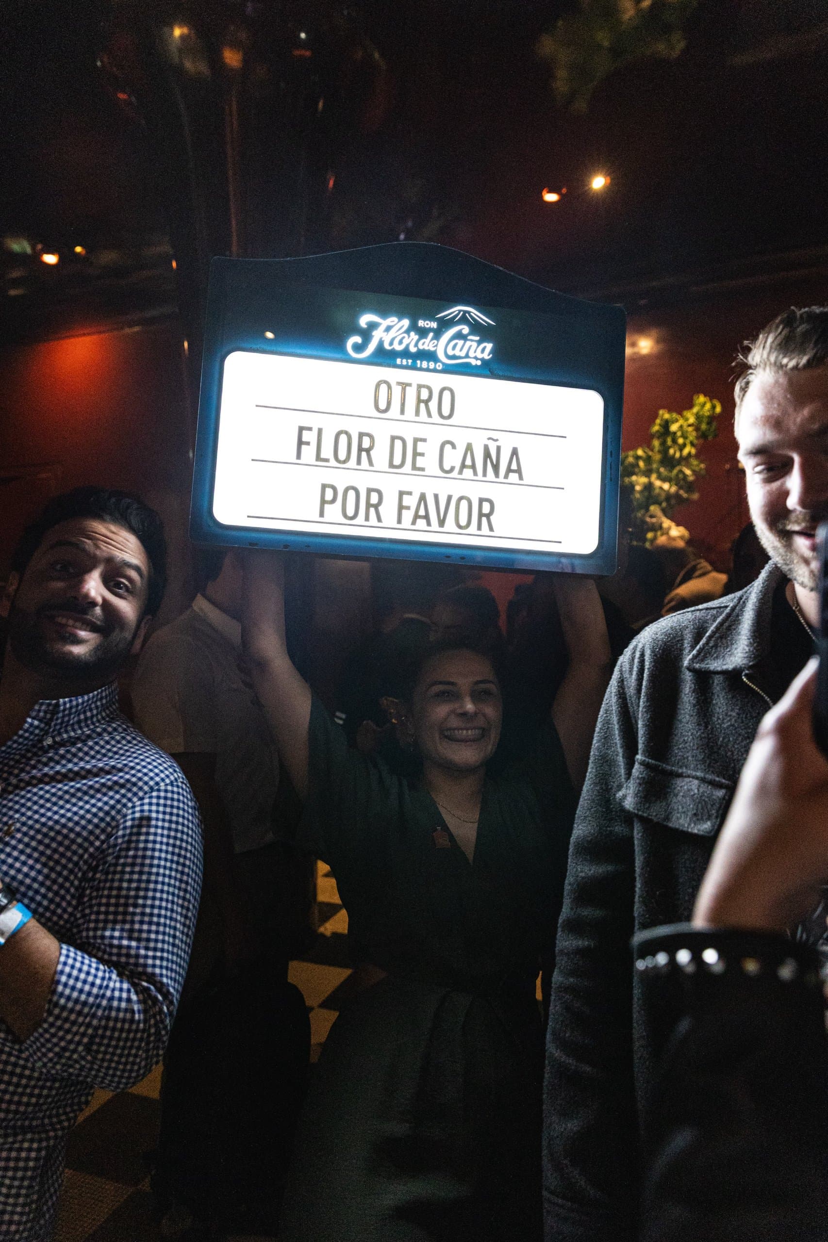 Flor de Caña — Aftershow — photo 6